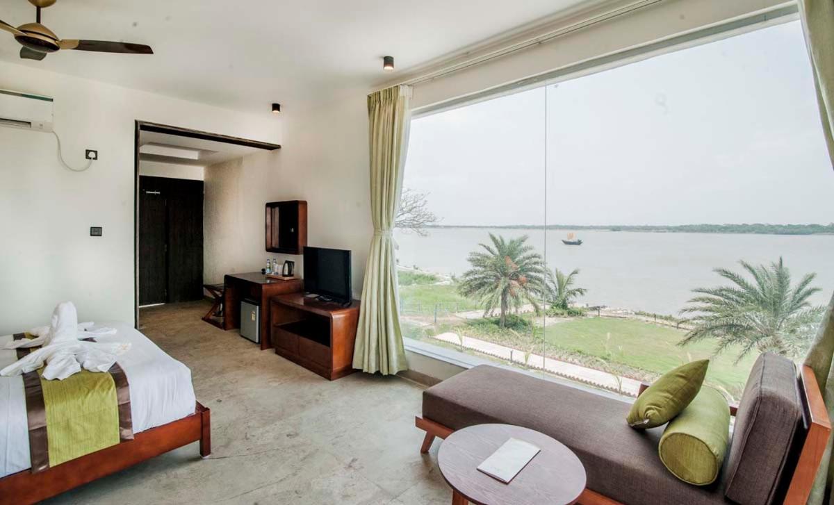 Hotel Sonar Bangla Taki Hasnabad Bagian luar foto